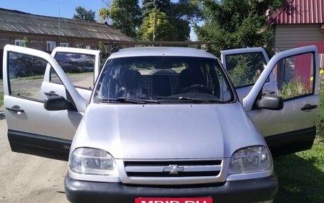 Chevrolet Niva I рестайлинг, 2006 год, 145 080 рублей, 7 фотография
