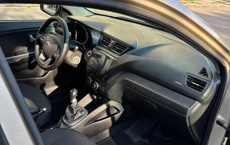 KIA Rio III рестайлинг, 2013 год, 870 000 рублей, 9 фотография