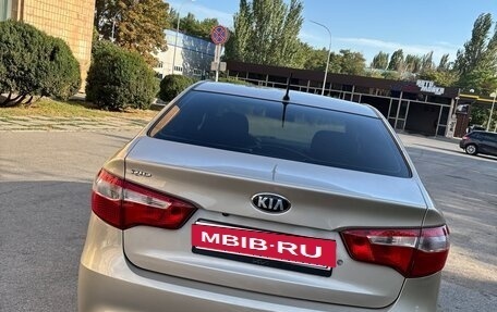 KIA Rio III рестайлинг, 2013 год, 870 000 рублей, 5 фотография