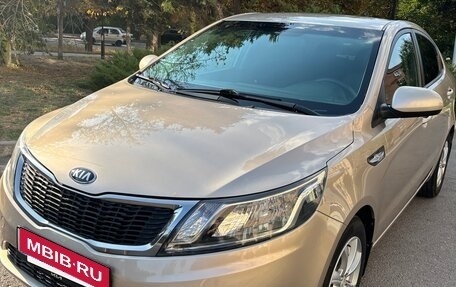 KIA Rio III рестайлинг, 2013 год, 870 000 рублей, 3 фотография