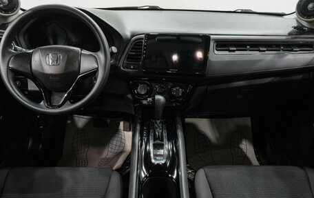 Honda Vezel, 2021 год, 2 149 000 рублей, 17 фотография