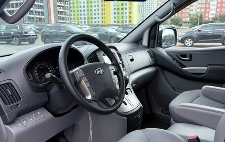 Hyundai Grand Starex Grand Starex I рестайлинг 2, 2013 год, 2 100 000 рублей, 5 фотография