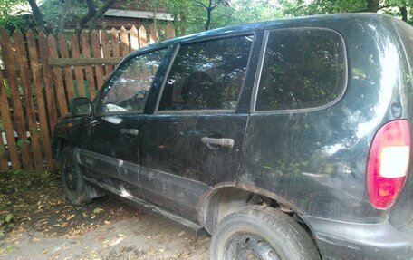 Chevrolet Niva I рестайлинг, 2006 год, 120 000 рублей, 3 фотография