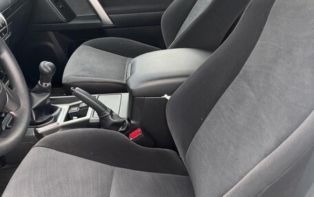 Toyota Land Cruiser Prado 150 рестайлинг 2, 2021 год, 6 990 000 рублей, 2 фотография
