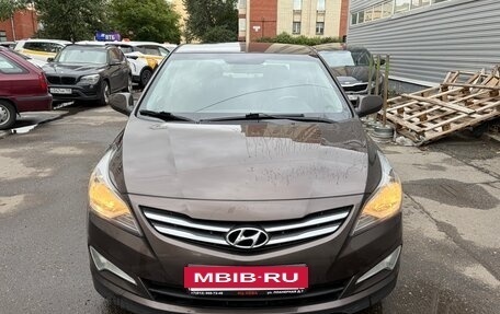 Hyundai Solaris II рестайлинг, 2016 год, 885 000 рублей, 3 фотография
