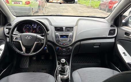 Hyundai Solaris II рестайлинг, 2016 год, 885 000 рублей, 12 фотография