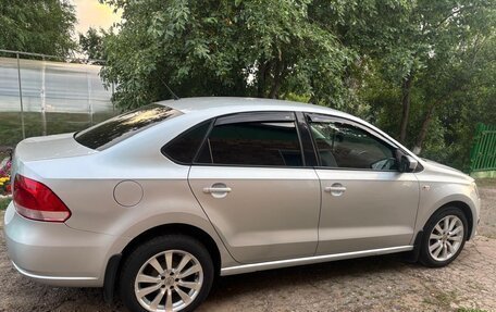 Volkswagen Polo VI (EU Market), 2011 год, 800 000 рублей, 4 фотография