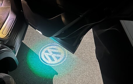 Volkswagen Touareg III, 2011 год, 1 800 000 рублей, 24 фотография