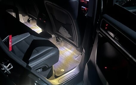 Volkswagen Touareg III, 2011 год, 1 800 000 рублей, 25 фотография
