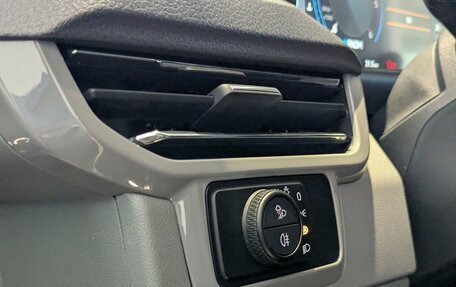 Volkswagen Caravelle, 2025 год, 11 990 000 рублей, 15 фотография