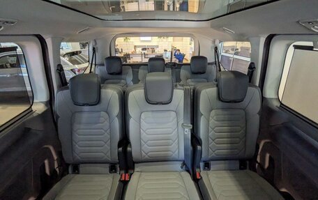 Volkswagen Caravelle, 2025 год, 11 990 000 рублей, 28 фотография