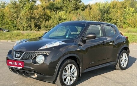 Nissan Juke II, 2011 год, 990 000 рублей, 3 фотография