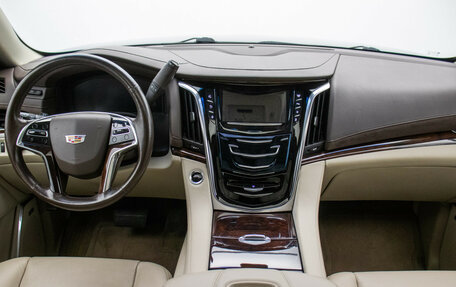 Cadillac Escalade IV, 2015 год, 4 196 000 рублей, 10 фотография