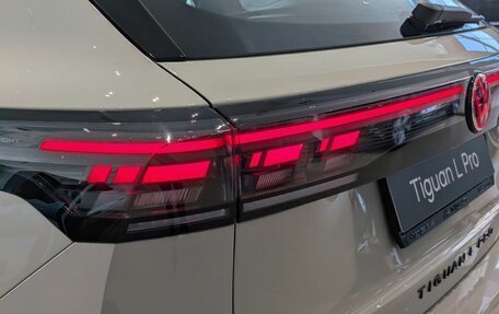 Volkswagen Tiguan II, 2026 год, 5 290 000 рублей, 12 фотография