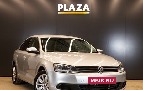 Volkswagen Jetta VI, 2014 год, 990 000 рублей, 2 фотография