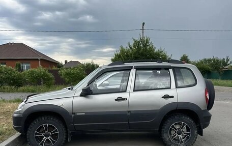 Chevrolet Niva I рестайлинг, 2014 год, 550 000 рублей, 4 фотография