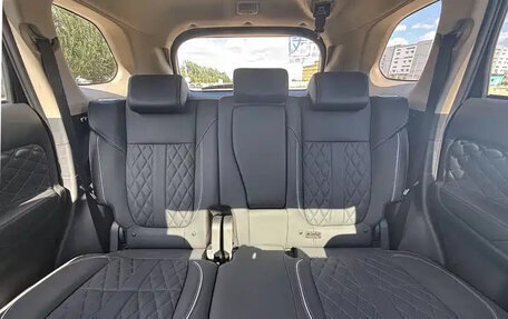 Mitsubishi Outlander III рестайлинг 3, 2021 год, 1 800 666 рублей, 18 фотография