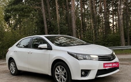 Toyota Corolla, 2013 год, 1 050 000 рублей, 2 фотография
