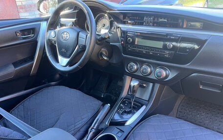 Toyota Corolla, 2013 год, 1 050 000 рублей, 7 фотография