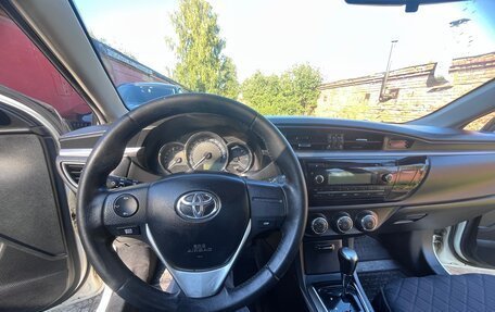 Toyota Corolla, 2013 год, 1 050 000 рублей, 9 фотография