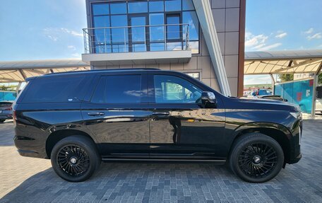 Cadillac Escalade V, 2022 год, 9 300 000 рублей, 2 фотография