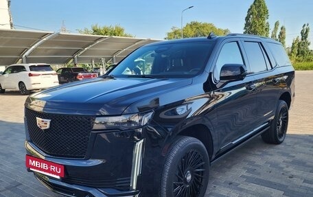 Cadillac Escalade V, 2022 год, 9 300 000 рублей, 7 фотография