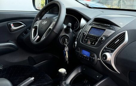 Hyundai ix35 I рестайлинг, 2012 год, 900 000 рублей, 12 фотография