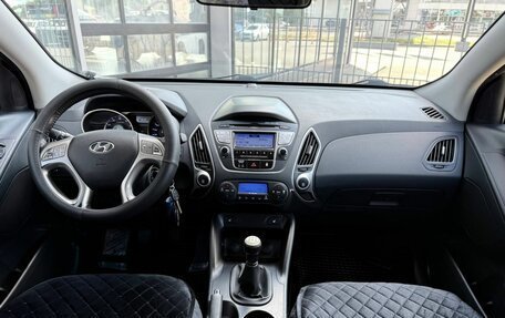 Hyundai ix35 I рестайлинг, 2012 год, 900 000 рублей, 13 фотография