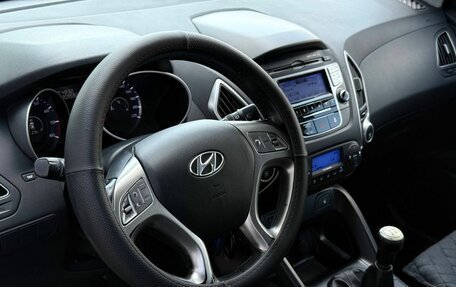 Hyundai ix35 I рестайлинг, 2012 год, 900 000 рублей, 16 фотография