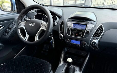 Hyundai ix35 I рестайлинг, 2012 год, 900 000 рублей, 14 фотография