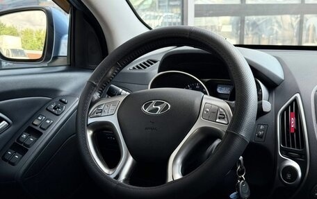 Hyundai ix35 I рестайлинг, 2012 год, 900 000 рублей, 17 фотография