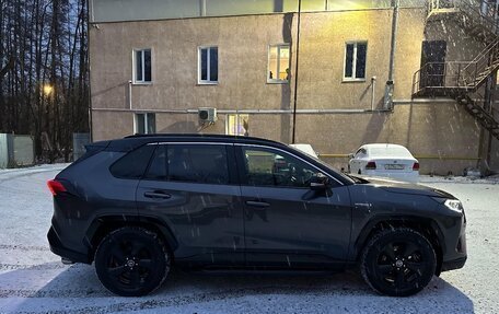 Toyota RAV4, 2019 год, 3 600 000 рублей, 3 фотография