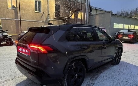 Toyota RAV4, 2019 год, 3 600 000 рублей, 4 фотография