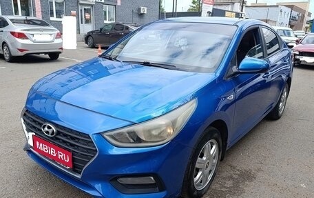 Hyundai Solaris II рестайлинг, 2017 год, 820 000 рублей, 1 фотография