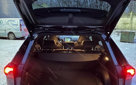 Toyota RAV4, 2019 год, 3 600 000 рублей, 10 фотография
