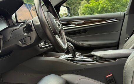 BMW 5 серия, 2022 год, 3 790 000 рублей, 16 фотография