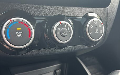 KIA Rio III рестайлинг, 2015 год, 1 035 000 рублей, 16 фотография