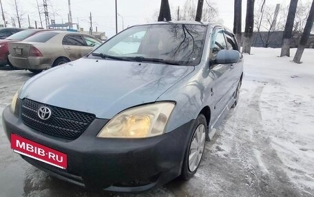 Toyota Corolla, 2004 год, 450 000 рублей, 4 фотография