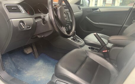 Volkswagen Jetta VI, 2017 год, 920 000 рублей, 5 фотография