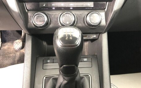 Skoda Octavia, 2016 год, 1 100 000 рублей, 10 фотография