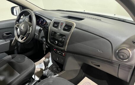 Renault Logan II, 2022 год, 1 100 000 рублей, 13 фотография