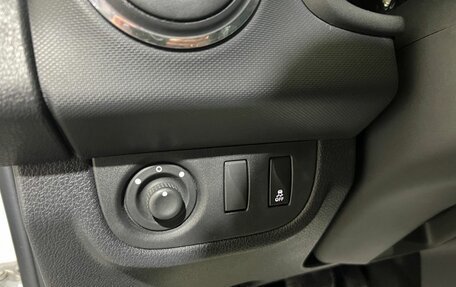 Renault Logan II, 2022 год, 1 100 000 рублей, 32 фотография