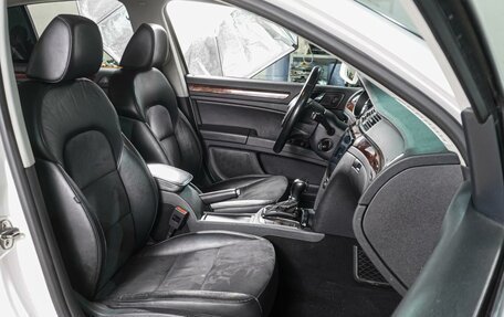 Skoda Superb III рестайлинг, 2012 год, 999 000 рублей, 8 фотография