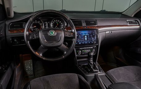 Skoda Superb III рестайлинг, 2012 год, 999 000 рублей, 6 фотография