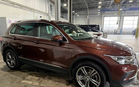 Volkswagen Tiguan II, 2021 год, 3 499 000 рублей, 1 фотография
