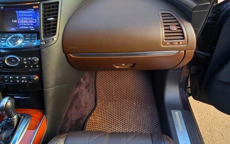 Infiniti QX70, 2014 год, 2 399 000 рублей, 7 фотография