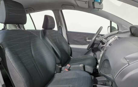 Toyota Yaris III рестайлинг, 2008 год, 499 000 рублей, 9 фотография