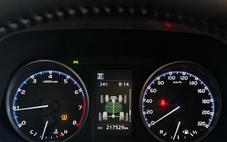 Toyota RAV4, 2017 год, 1 975 000 рублей, 13 фотография