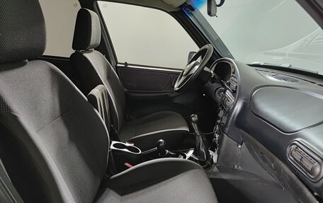Chevrolet Niva I рестайлинг, 2015 год, 590 000 рублей, 13 фотография