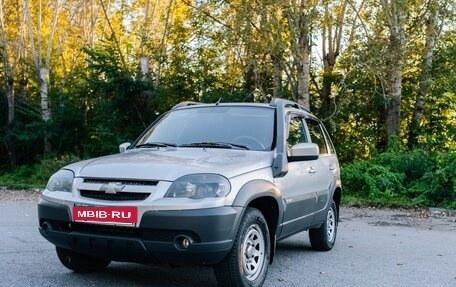 Chevrolet Niva I рестайлинг, 2017 год, 600 000 рублей, 1 фотография